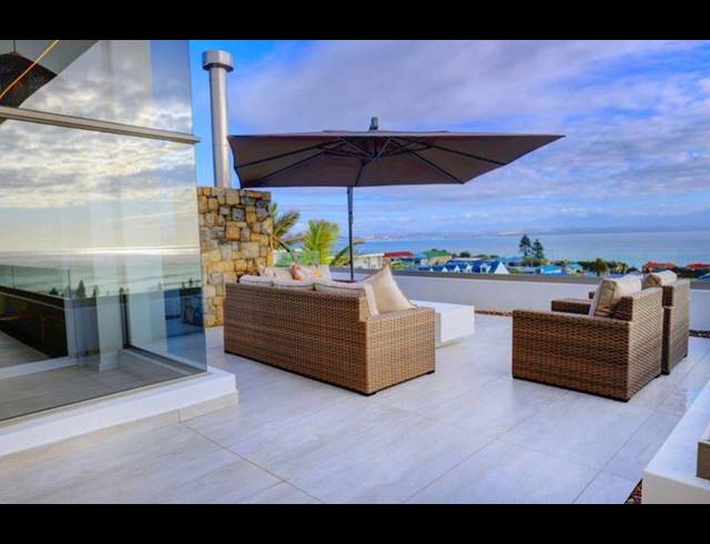 4 BEDROOM PROPERTY TO RENT IN MOSSEL BAY CENTRAL